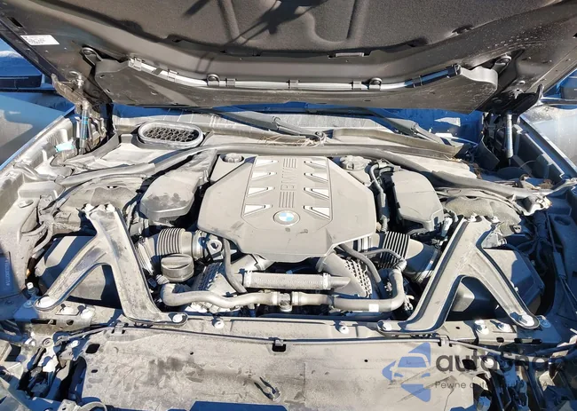 WBA33EJ01RCR17375: 44113006