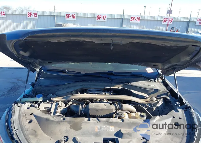 5LM5J7WC2MGL02604: 44113094