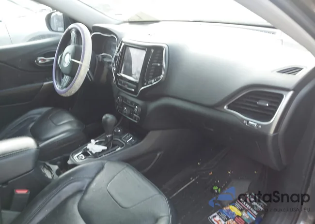 1C4PJMDX8KD426878: 44112259