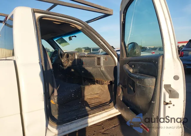 1GCEC14W82Z304435: 44112320