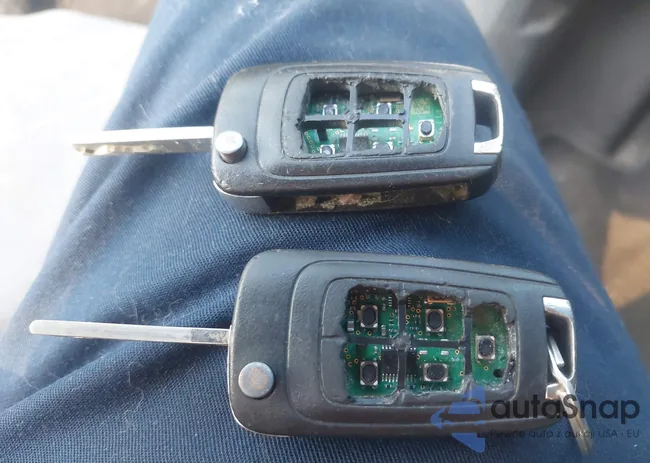 1G1JC5SH5E4226779: 44112389