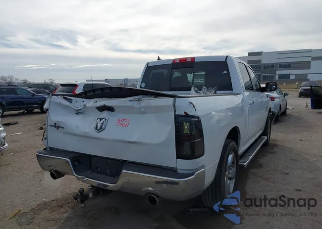 1C6RR6LT3GS168646: 44112457