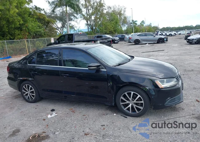 3VWDB7AJ5HM310601: 44113622