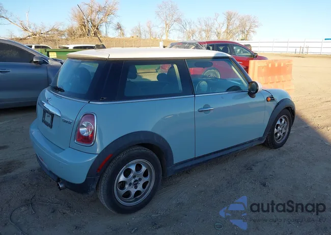 WMWSU3C52DT374374: 44113662