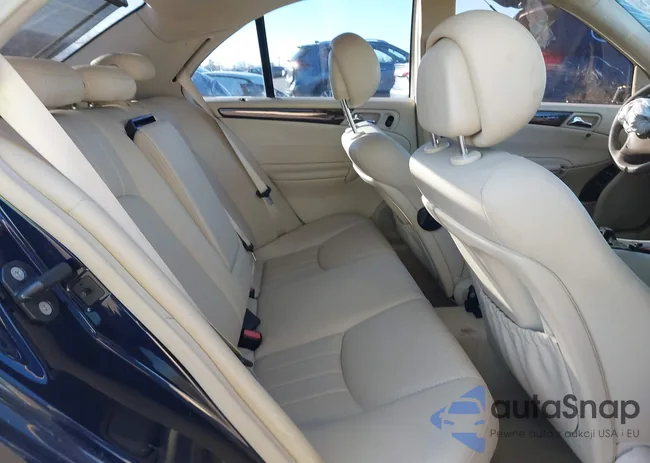 WDBRF54H36A912979: 44113684