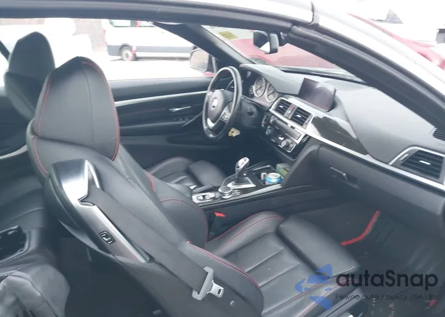 WBA4Z1C5XJEC60804: 44113696