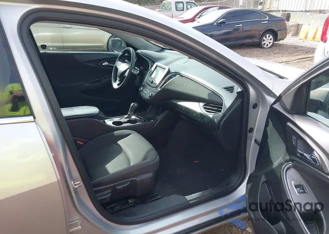 1G1ZB5ST4HF279783: 44113706