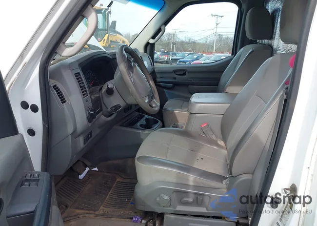 1N6BF0LX0DN112738: 44113707