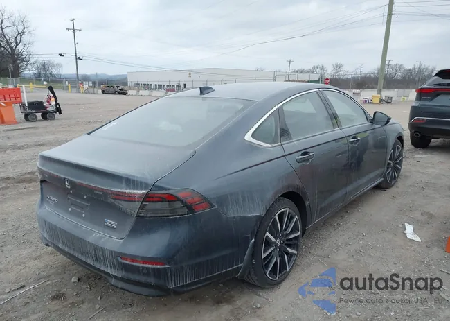 1HGCY2F8XRA049729: 44113844