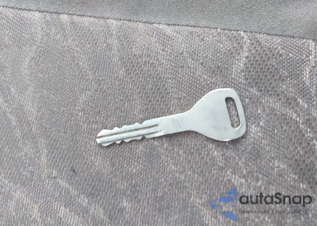 JF1SF6352WH778317: 44113941