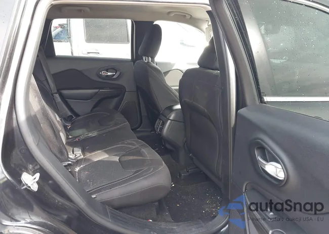 1C4PJLCS1FW612093: 44114032