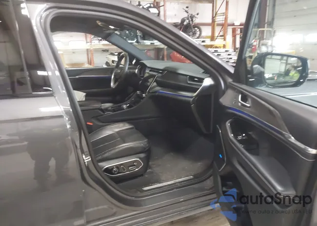 1C4RJKDG2N8532155: 44113121