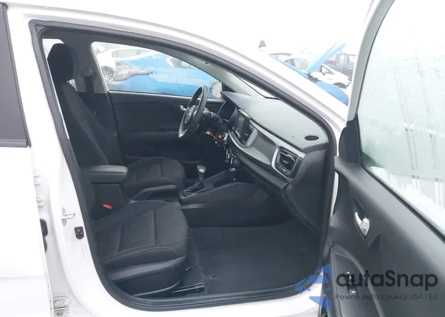 3KPA24AB8KE197757: 44113211