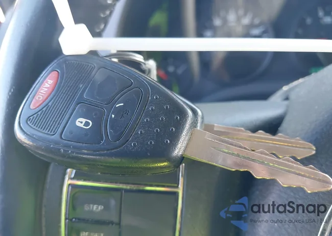 1C4NJRFBXCD541828: 44113409