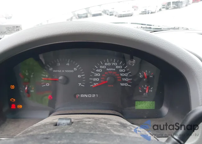 1FTRX04W18KB72300: 44113416