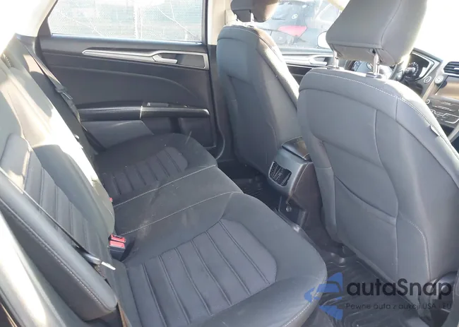 3FA6P0LU2LR178460: 44113476