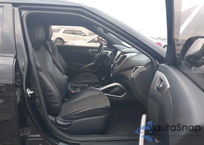 KMHTC6AD8GU280189: 44114641