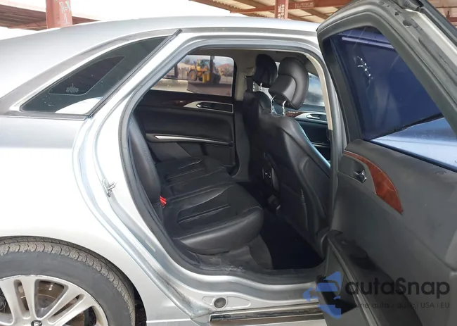 3LN6L2GK5DR820337: 44114655