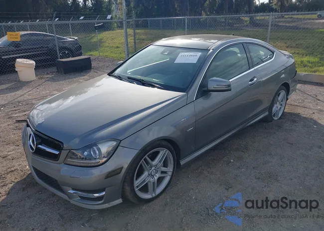 WDDGJ4HB5CF772865: 44114660