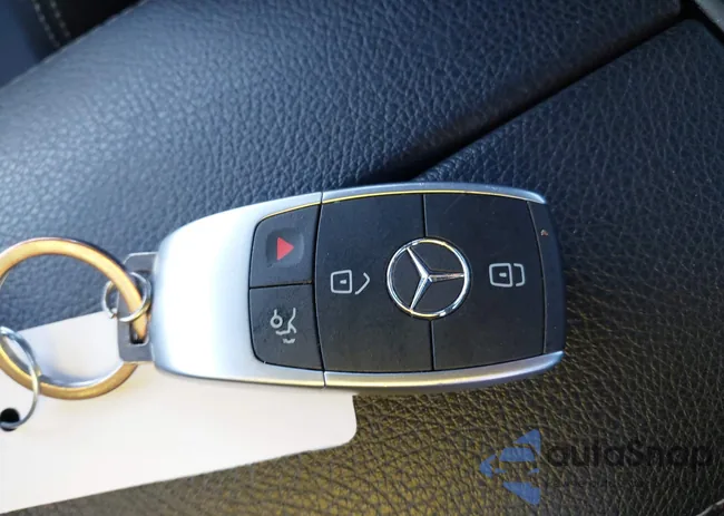 W1KWF8EB0MR633221: 44114661