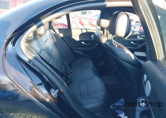 W1KWF8EB0MR633221: 44114661