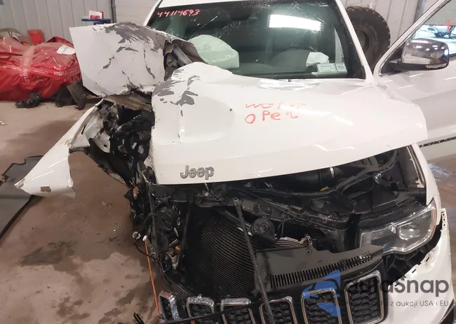 1C4RJFBGXJC326549: 44114693