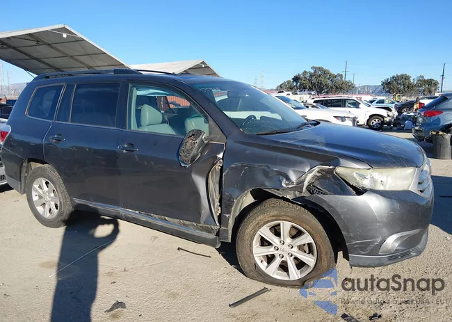 5TDBK3EH1BS073977: 44114729