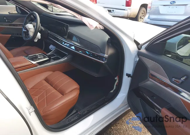 WBA33EJ02PCM41408: 44114740