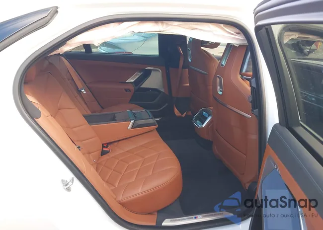 WBA33EJ02PCM41408: 44114740