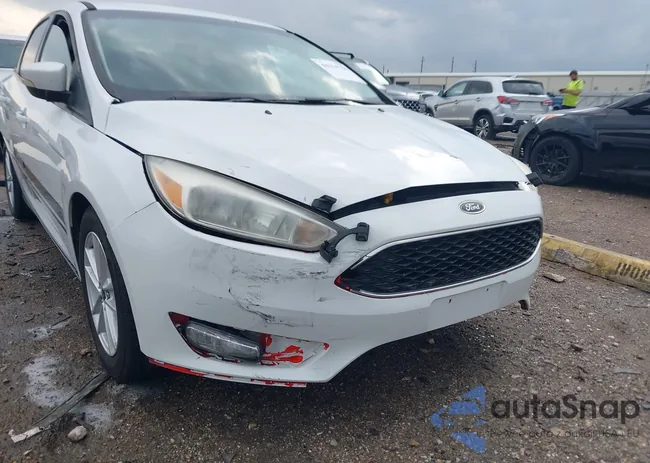 1FADP3F28HL303762: 44114786