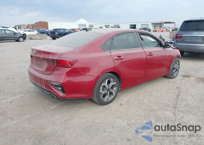 3KPF24AD5ME400730: 44114860