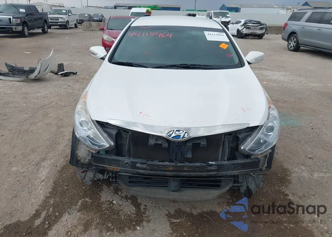 KMHEC4A47DA099594: 44114964