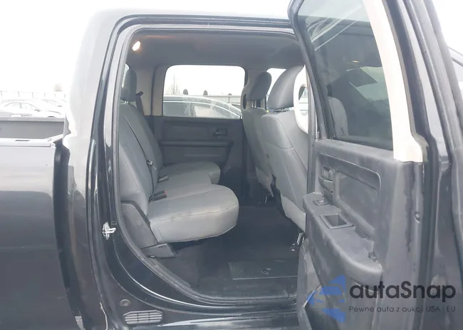 3C6UR5HJ5HG737808: 44114965