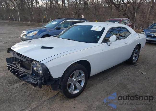 2C3CDZAG7GH352732: 44114970