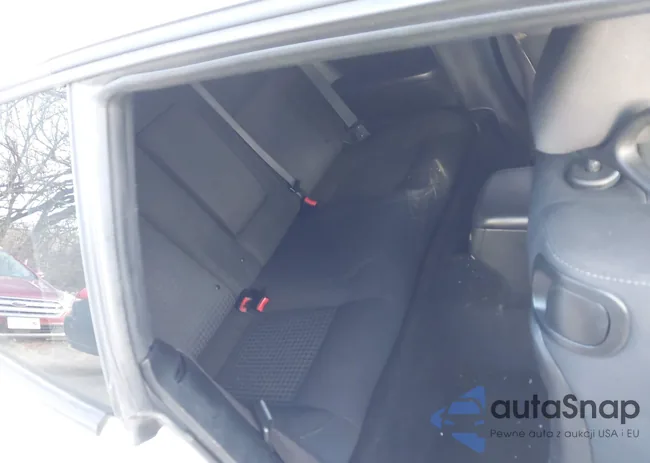 2C3CDZAG7GH352732: 44114970