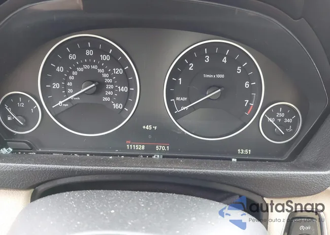 WBA3C3G52FNT51086: 44115077