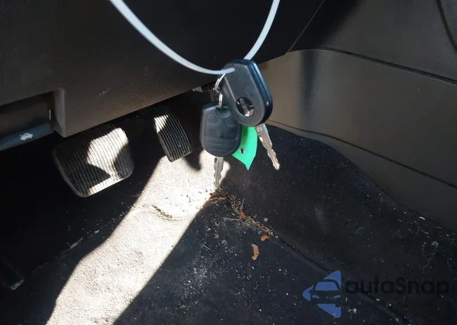 5LMJJ3J52EEL04995: 44115103