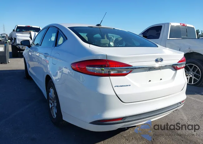 3FA6P0G72JR167542: 44114111