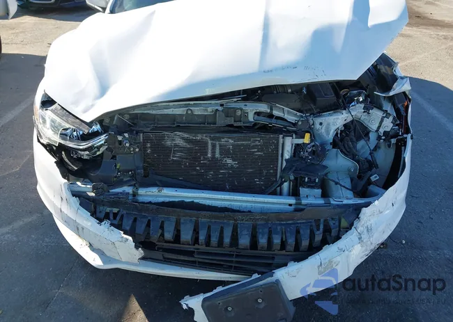 3FA6P0G72JR167542: 44114111