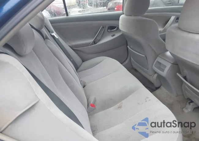 4T1BF3EK4AU557275: 44114153