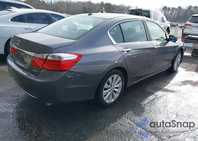 1HGCR2F83FA096187: 44114208