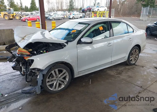 3VWL17AJXHM363647: 44114309