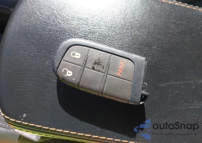 3C4NJDBB5KT656015: 44114374