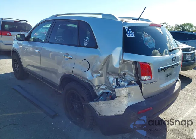 5XYKT3A18BG144739: 44114399