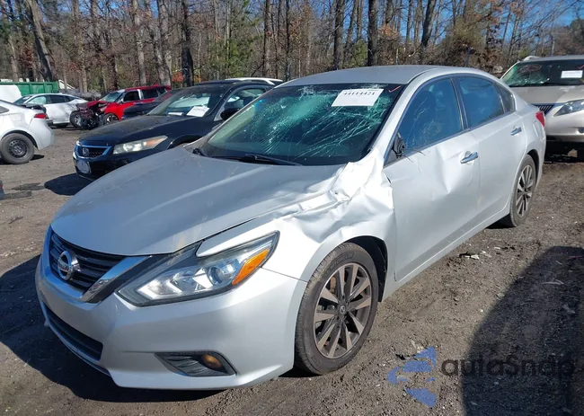 1N4AL3AP5JC169025: 44114421