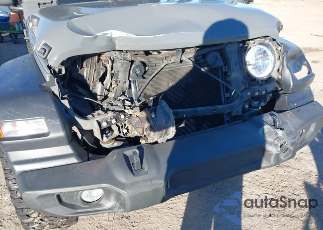 1C4HJXDG7KW557004: 44115584