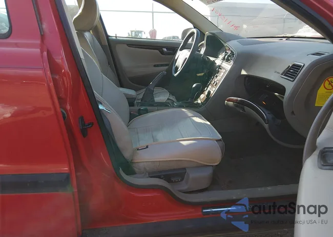 YV1SW53D112072392: 44115607