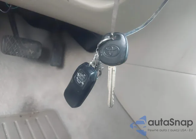 1NXBR32E67Z841814: 44115717