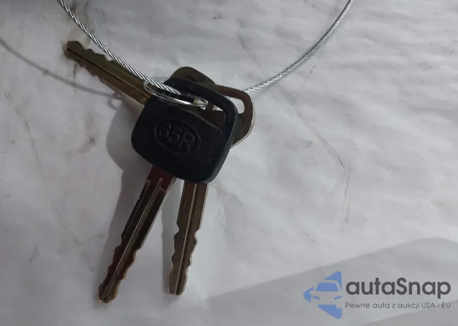 JT2BG22K0W0115441: 44115771