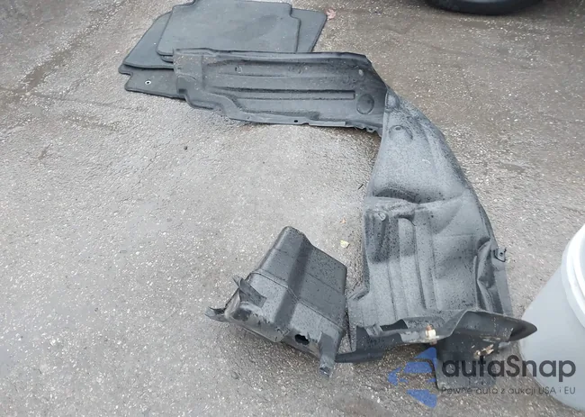 2T1BU4EE8DC087957: 44115915